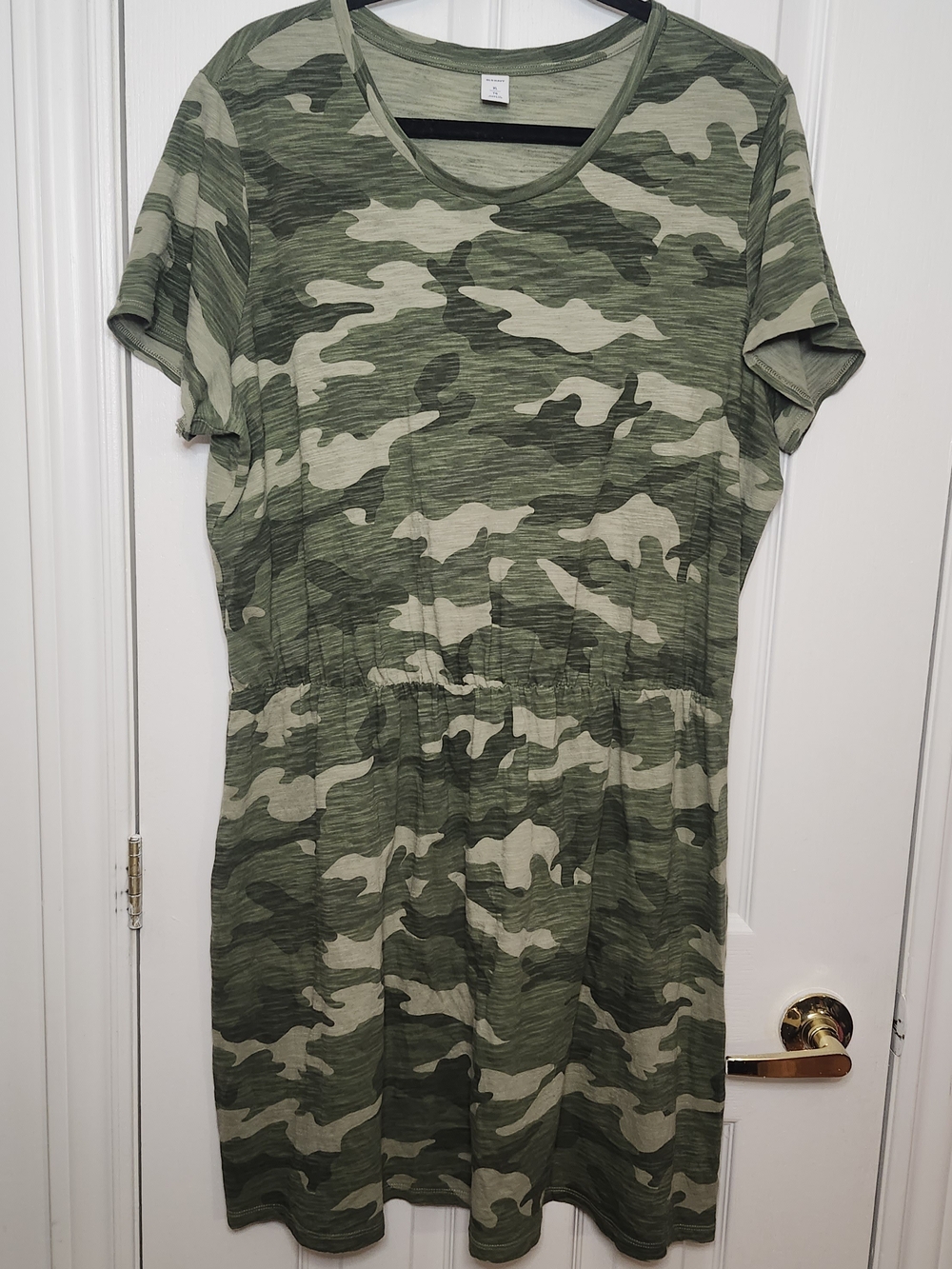 Old Navy Waist-Defined Slub-Knit T-Shirt Mini Dress In Olive Camo - Size XL